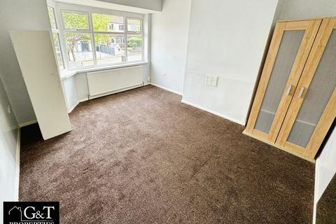 3 bedroom semi-detached house to rent, Hollybush Lane, Wolverhampton