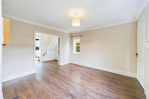 2 bedroom end of terrace house to rent, Wilmslow SK9