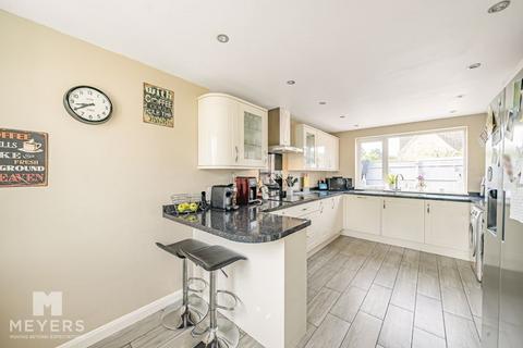 4 bedroom semi-detached house for sale, Hanham Road, Corfe Mullen, BH21