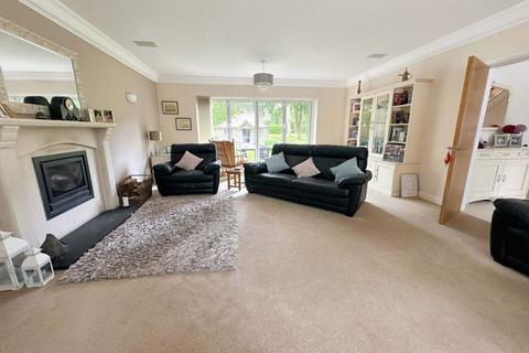 6 bedroom detached house for sale, Laurel Drive, Broadstone, BH18