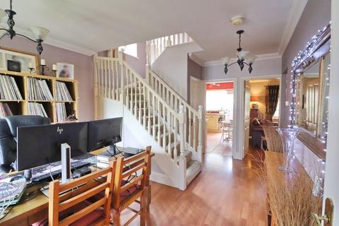 3 bedroom detached house for sale, Orchard Avenue, Manchester M28
