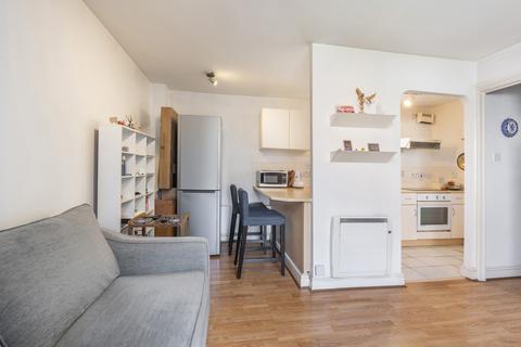 1 bedroom flat for sale, Chester Court, Trundleys Road, London, SE8