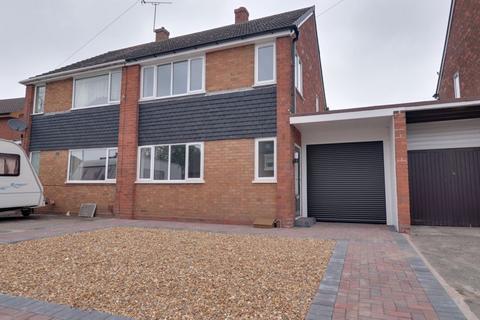 3 bedroom semi-detached house for sale, High Street, Stafford ST19