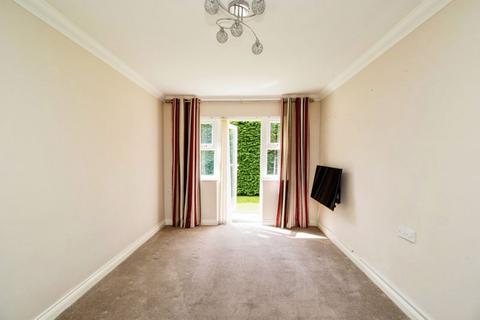 2 bedroom flat for sale, 69-70 Hart Road, Benfleet SS7