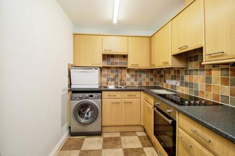 2 bedroom flat for sale, 69-70 Hart Road, Benfleet SS7