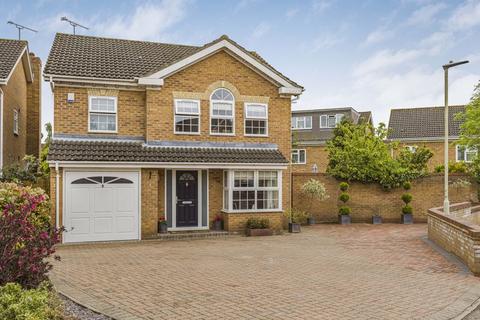 4 bedroom detached house for sale, Honeysuckle Close, Hertford SG13