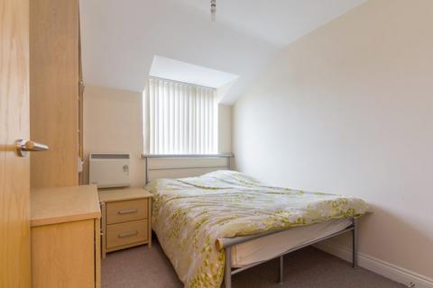 2 bedroom flat to rent, Metchley Rise, Harborne, B17 0NQ