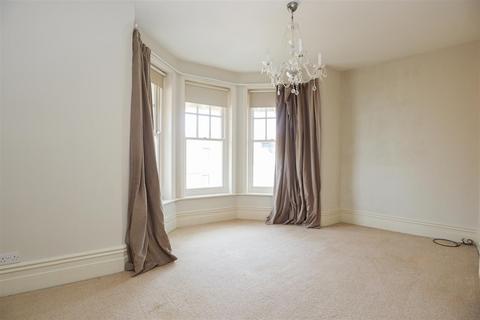 2 bedroom flat for sale, Wilton Road, Bexhill-On-Sea