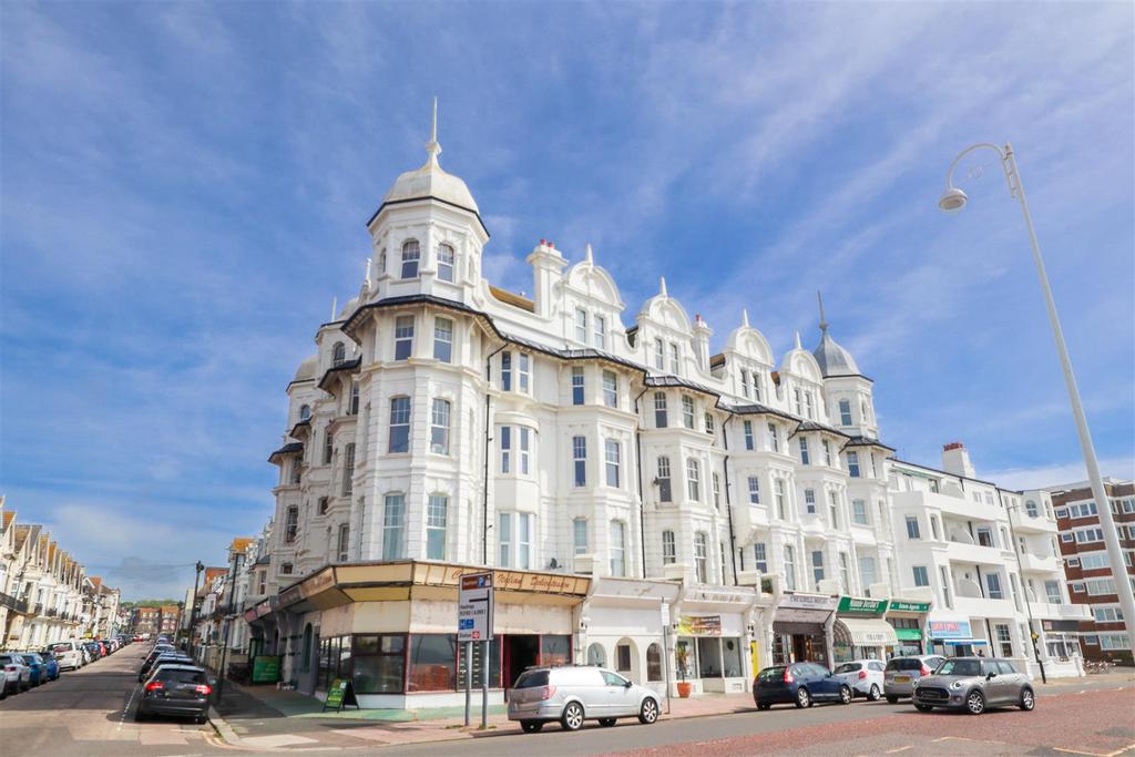 Wilton Road, BexhillOnSea 2 bed flat for sale £220,000