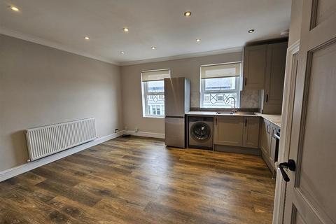 1 bedroom flat to rent, George Lane, London E18