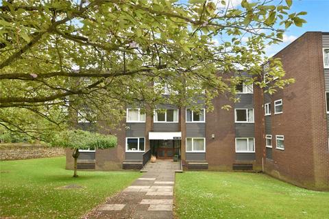 2 bedroom apartment for sale, Woodville Court, Park Crescent, Roundhay, Leeds