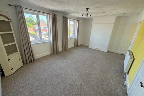 2 bedroom flat to rent, Herbert Avenue, Parkstone, Poole