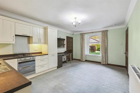 Inglesyde Coupar Angus Road, Blairgowrie, PH10 6JY