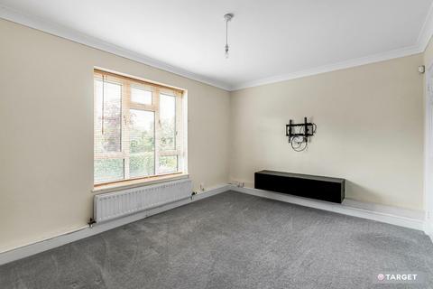 1 bedroom maisonette for sale, St. Leonards Road, Waltham Abbey EN9