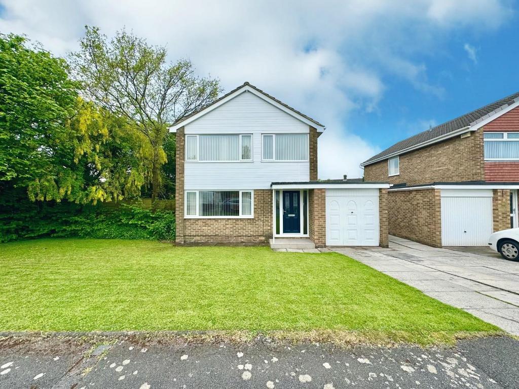 Chestnut Drive, MartonInCleveland... 4 bed detached house for sale