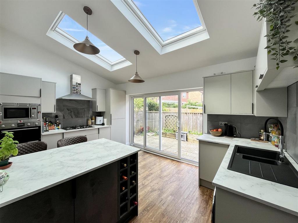 Kitchen/Breakfast Room