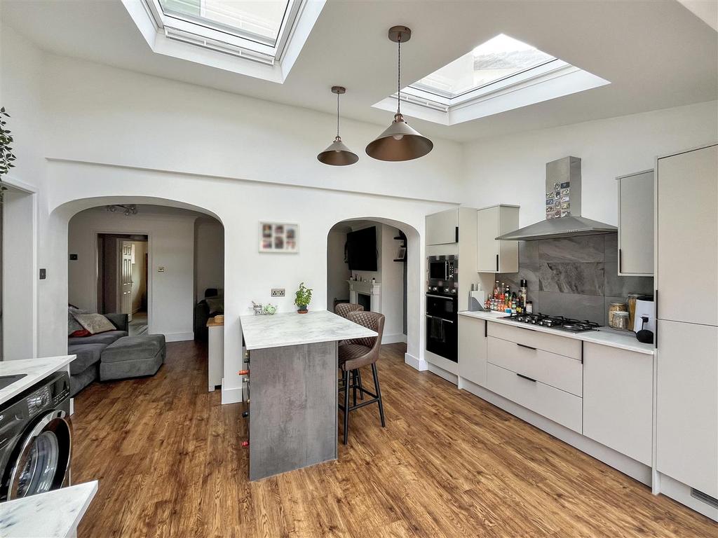 Kitchen/Breakfast Room