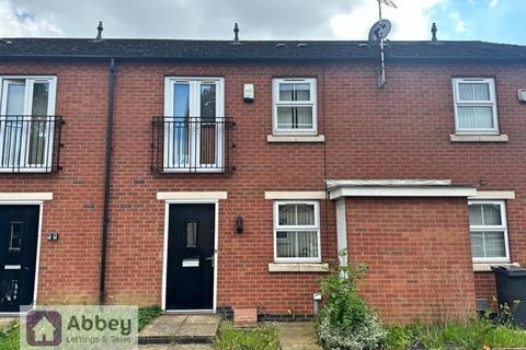 2 bedroom townhouse to rent, Danbury Place, Leicester