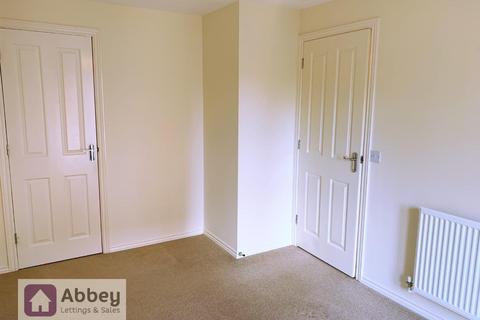 2 bedroom townhouse to rent, Danbury Place, Leicester