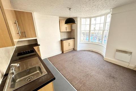 2 bedroom flat to rent, Charles Street, Brighton