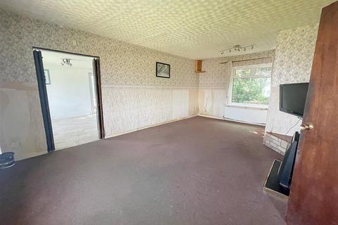 3 bedroom detached bungalow for sale, Heol Blaengwastod, Llangunnor, Carmarthen