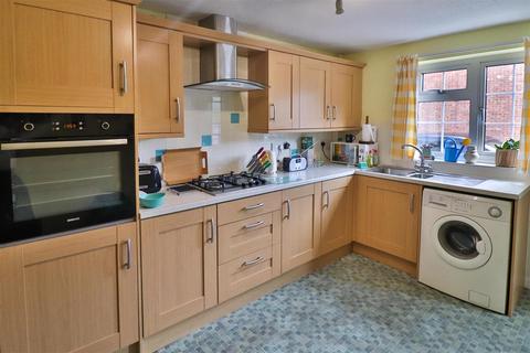 3 bedroom terraced house for sale, Meadows Way, Hadleigh, Ipswich