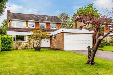 4 bedroom detached house for sale, PARK CLOSE, FETCHAM, KT22