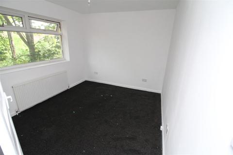 3 bedroom terraced house to rent, dunkeld road, Manchester M23