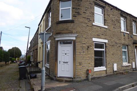1 bedroom end of terrace house to rent, Oakes Road, Huddersfield