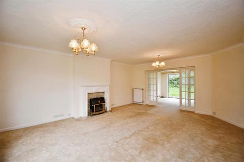 2 bedroom detached bungalow for sale, Woodland Drive, Anlaby, Hull