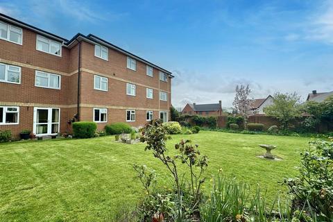 2 bedroom flat for sale, Bosmere Court, The Causeway, Needham Market IP6