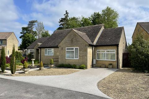 2 bedroom semi-detached bungalow for sale, Park Farm, Bourton-On-The-Water, Cheltenham