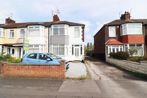 3 bedroom end of terrace house for sale, Boothferry Road, Hessle