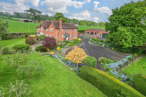 5 bedroom detached house for sale, Overton Road, Ludlow