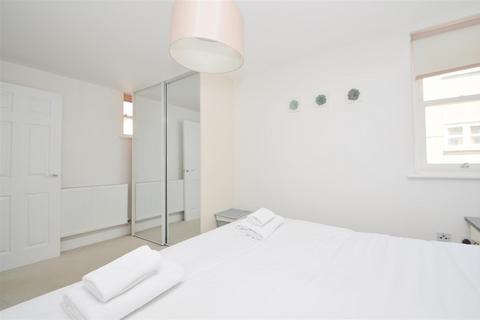 Flat 3, The Old Stables, 3 Cornfield Lane, Eastbourne, BN21 4NE