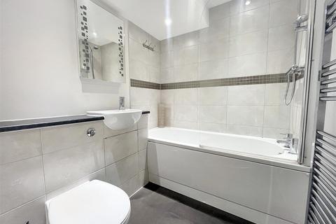 1 bedroom flat for sale, Cornfield Lane, Eastbourne