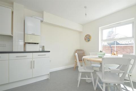 3 bedroom apartment for sale, CHAIN FREE * SHANKLIN