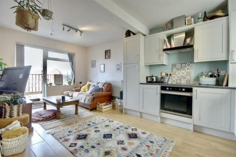 2 bedroom flat for sale, Milton Road, Southsea