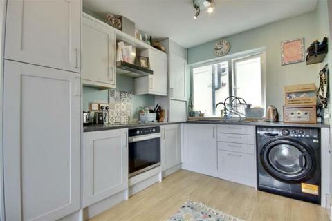 2 bedroom flat for sale, Milton Road, Southsea