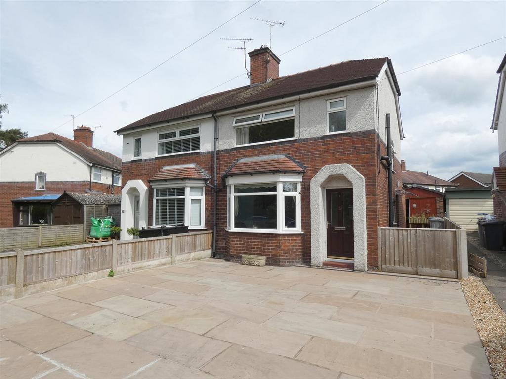 Hassall Road, Sandbach 3 bed semidetached house for sale £270,000
