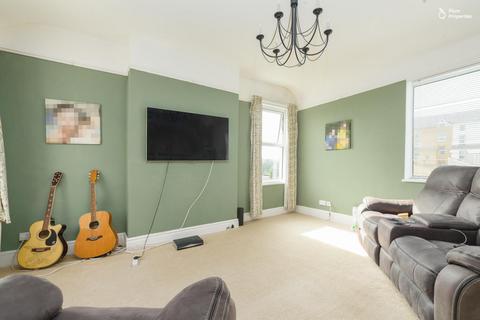 2 bedroom flat for sale, Mooragh Promenade, Ramsey
