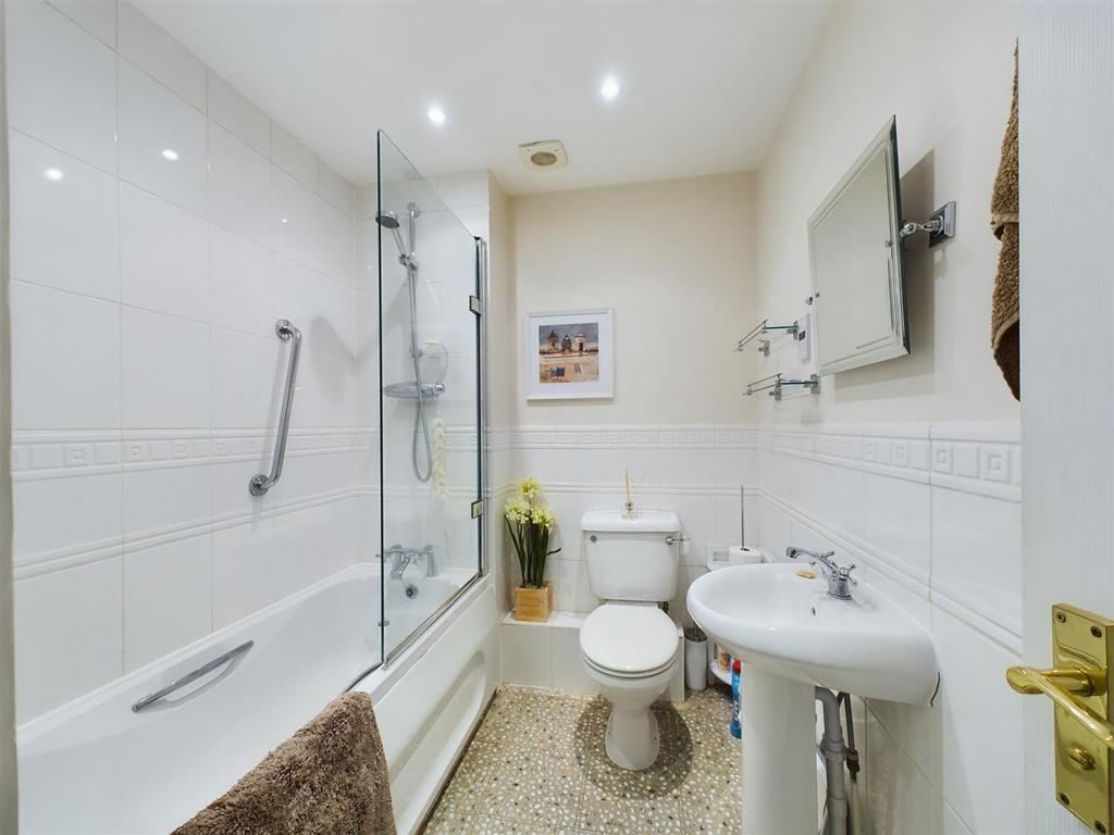 CAM02600 G0-PR0228-STILL009.jpg