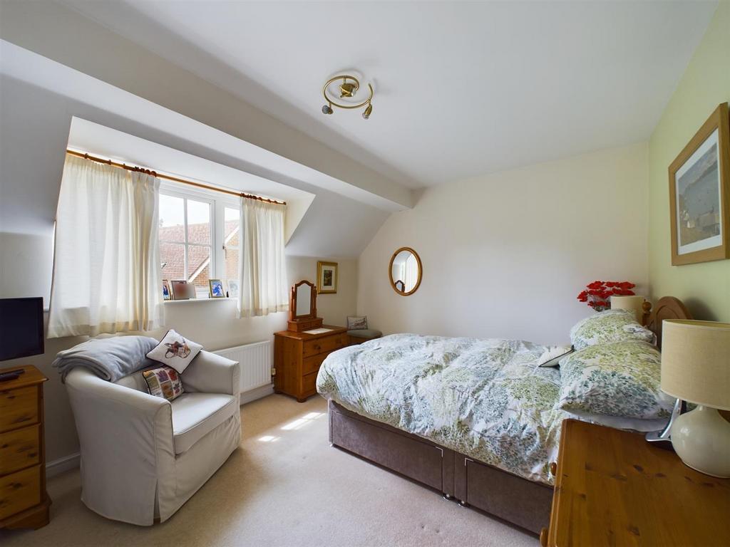 CAM02600 G0-PR0228-STILL006.jpg