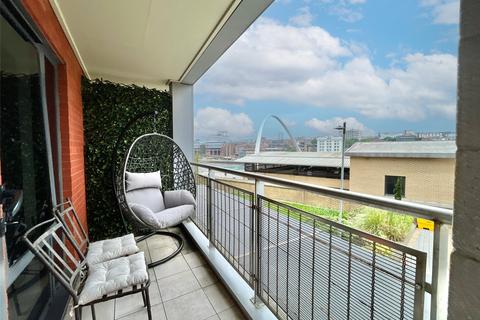 2 bedroom apartment for sale, Baltic Quay, Mill Road, Gateshead Quays, NE8