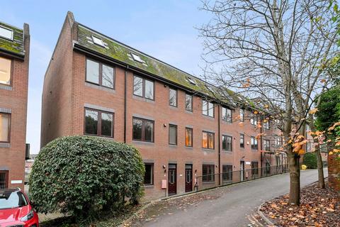 1 bedroom apartment to rent, Bellfield Road, High Wycombe, HP13