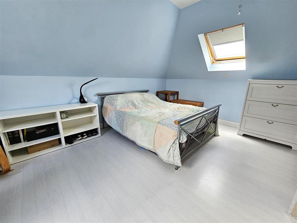 Bedroom 3.jpg