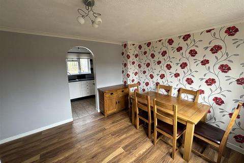 60 Blackberry Lane, Potterne, Devizes, SN10 5NZ