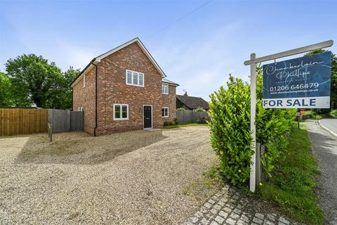 4 bedroom detached house for sale, The Heath, Tattingstone