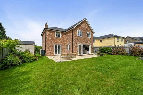 Oak Tree House The Heath, Tattingstone, Ipswich, IP9 2LX