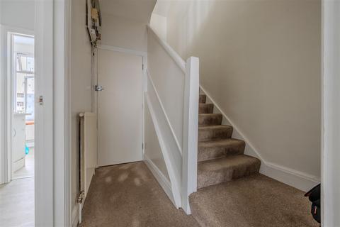 2 bedroom maisonette for sale, LONDON ROAD, Westcliff-On-Sea